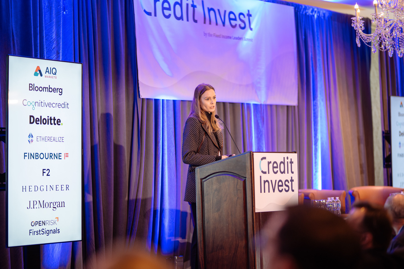 FILS Credit Invest main stage with AIQ Markets as top sponsor